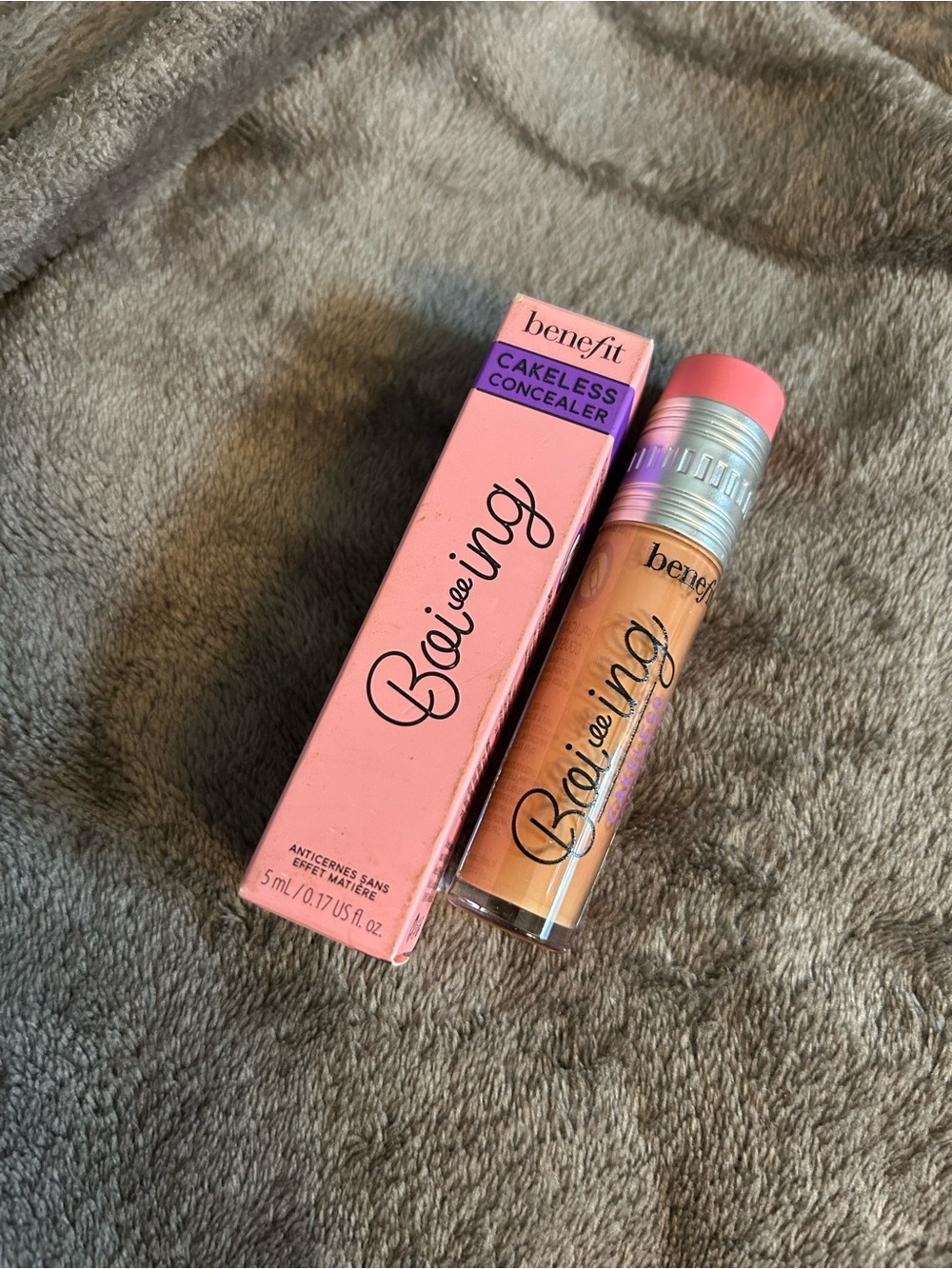 benefit Cakeless Concealer Shade 6 - Fly High (Beige)